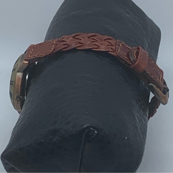 Fossil BW-6730 quartz watch with original leather band. - Picture 5 of 7